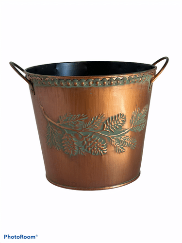 Pine metal pot 7"x6" each